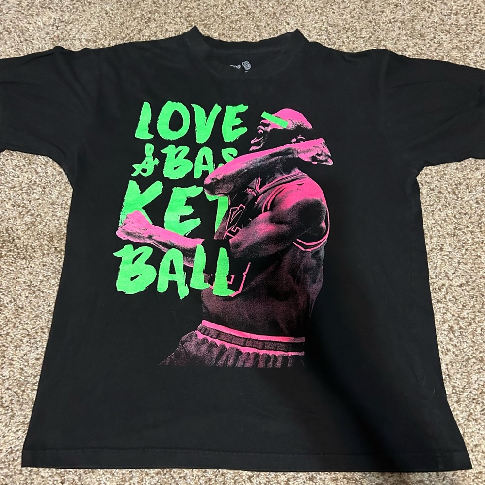 Michael Jordan Vintage Love And Basketball Graphic Tee Shirt! Mens Large!